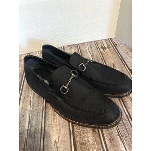 Robert David Slip on Shoes. Black with buckle decal. stylish and comfortable 9M